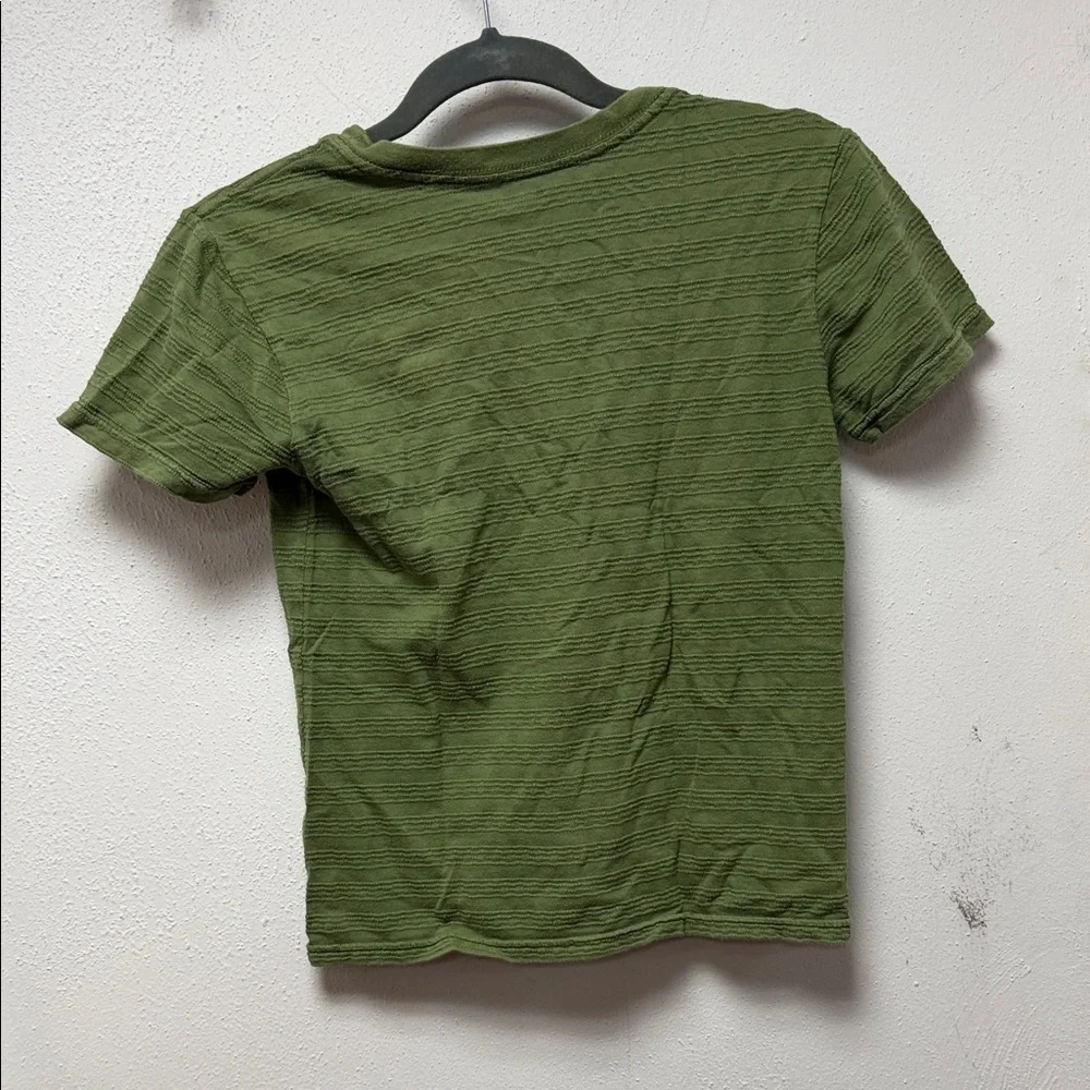 Gymboree and under Armour bundle  Short Sleeve Tee’s and sweatpants